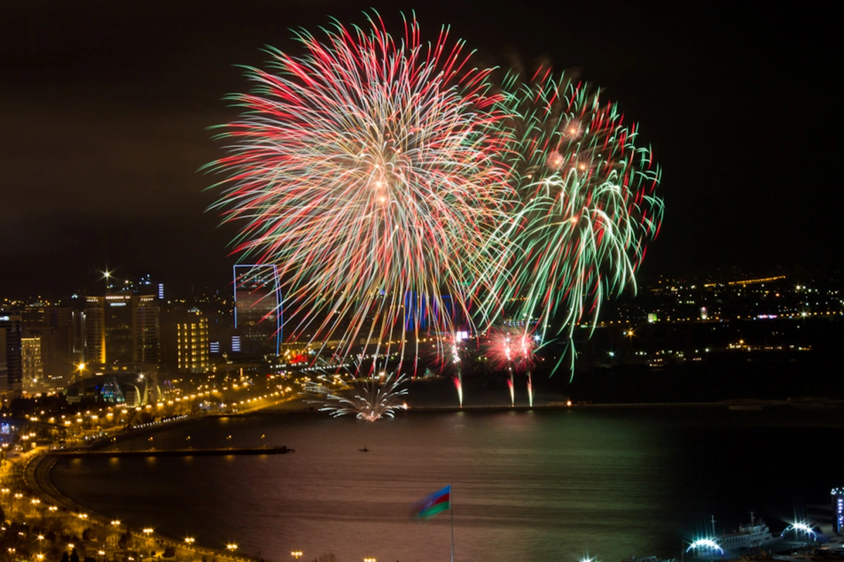 Bakıda Yeni il və Həmrəylik Günü münasibətilə atəşfəşanlıq olacaq