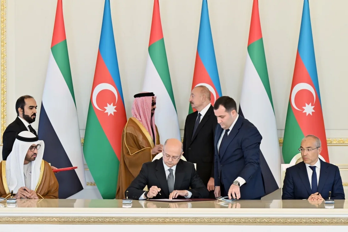 Azərbaycanla Birləşmiş Ərəb Əmirlikləri arasında 6 sənəd imzalanıb