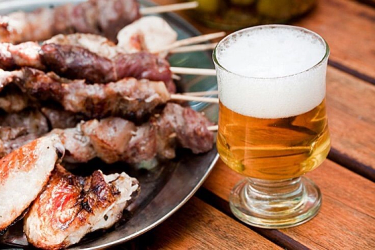 Kababdan sonra mədəmiz niyə AĞRIYIR? – SƏBƏB