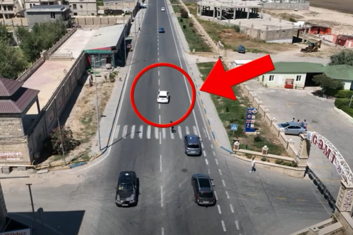 Novxanıdakı piyada keçidinin varlığı yoxluğundan daha təhlükəlidir Novxanıdakı piyada keçidinin varlığı yoxluğundan daha təhlükəlidir