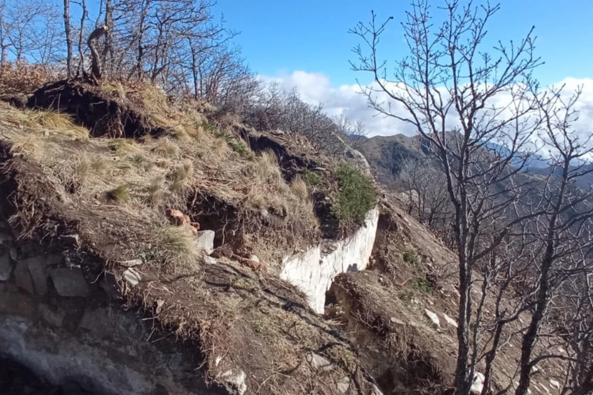 Arxeoloji abidədə qanunsuz qazıntı aparan şəxslər SAXLANILDI