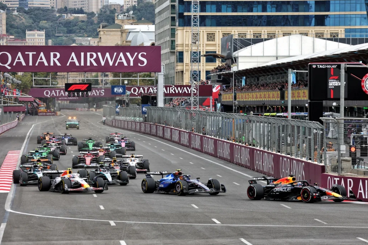 Formula 2 üzrə Azərbaycan Qran-prisində sprint yarışı başlayıb