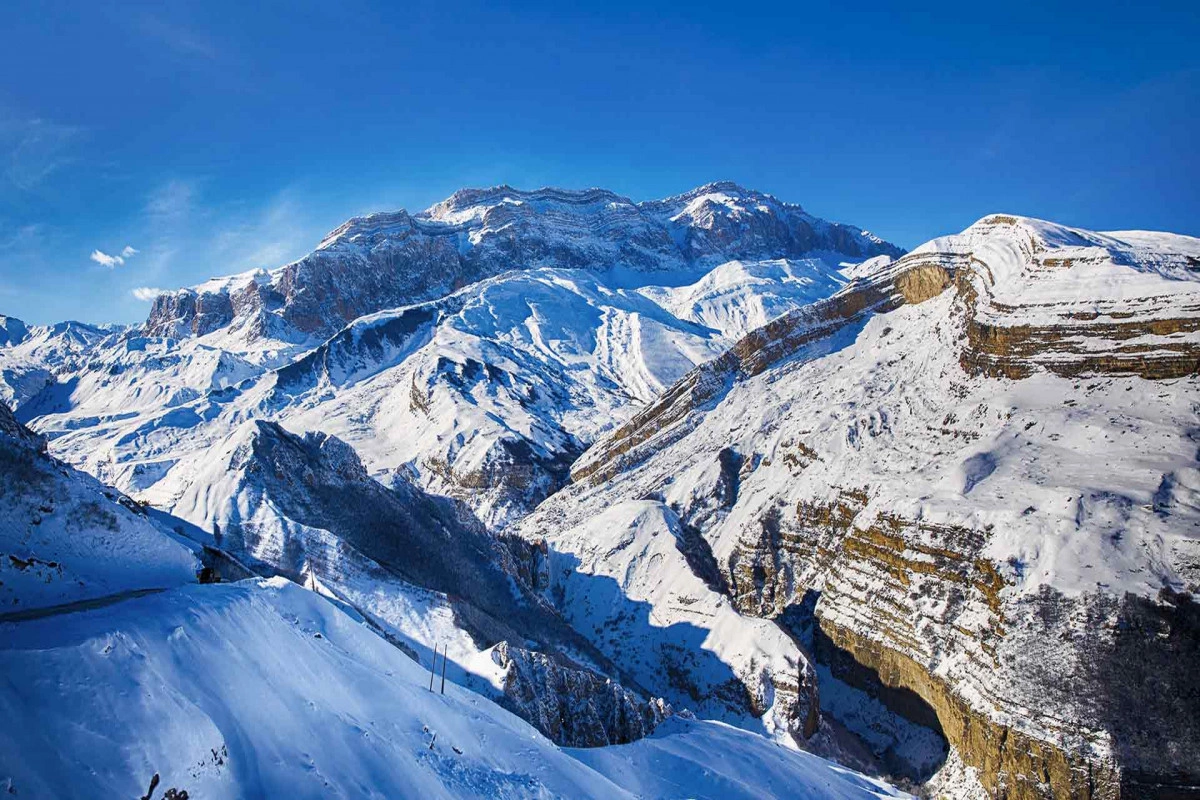 Şahdağa qar yağıb - FAKTİKİ HAVA