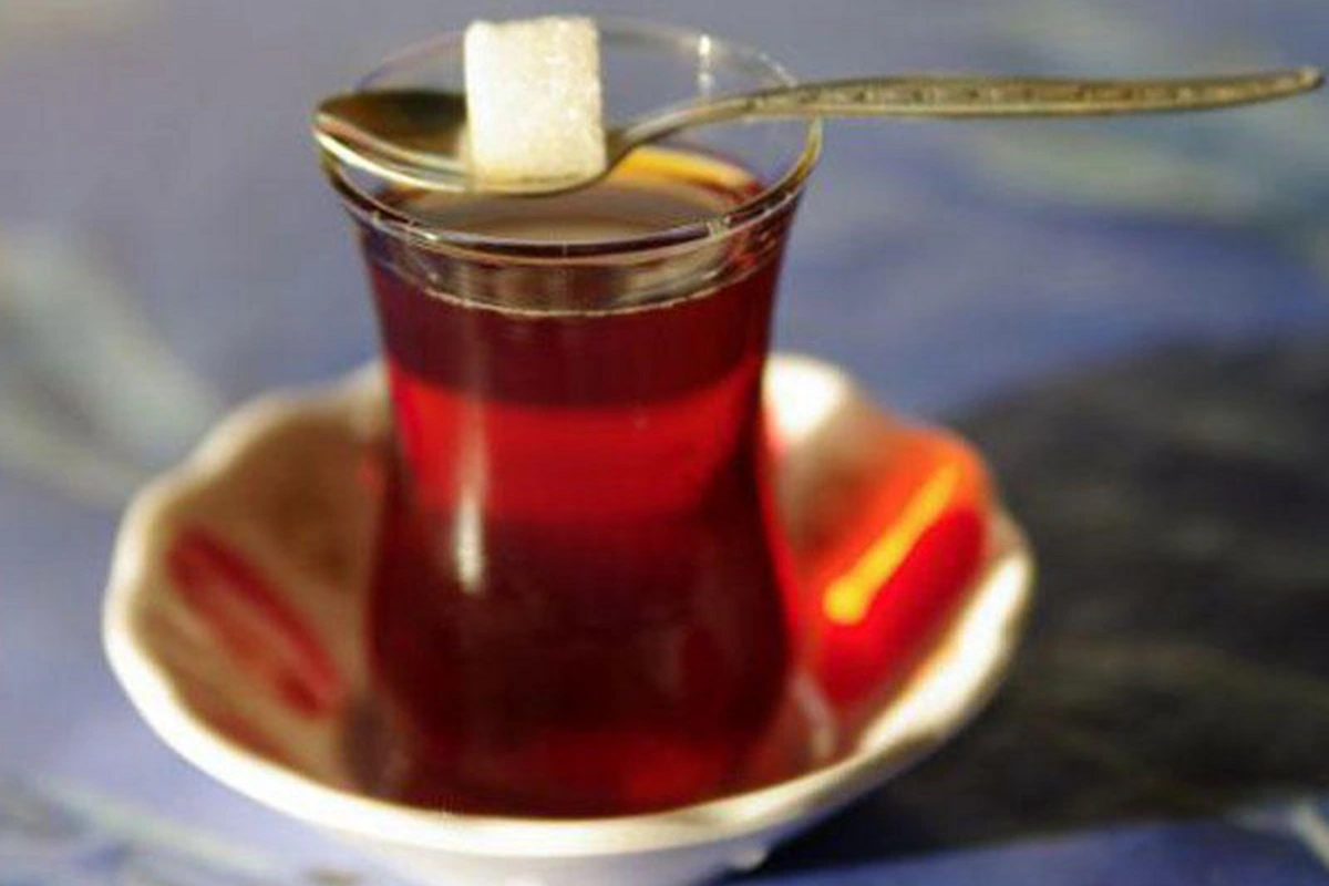 Bir kiloqramı 450 manata yerli çay Bir kiloqramı 450 manata yerli çay