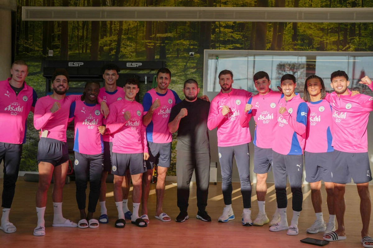 Nurmaqomedov Sitinin bazasında futbolçulara irad tutdu