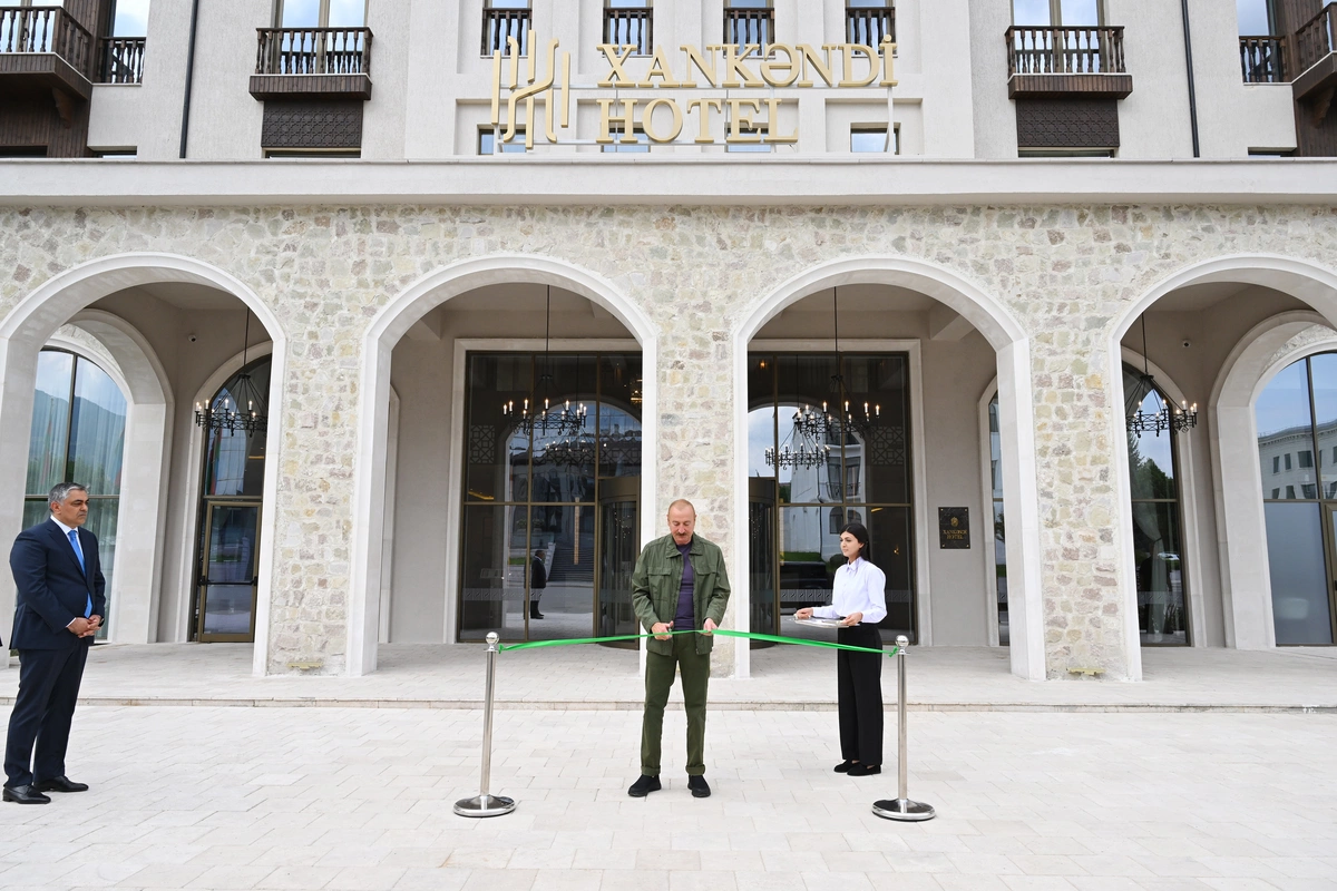 Prezident İlham Əliyev Xankəndi hotelinin açılışında iştirak edib