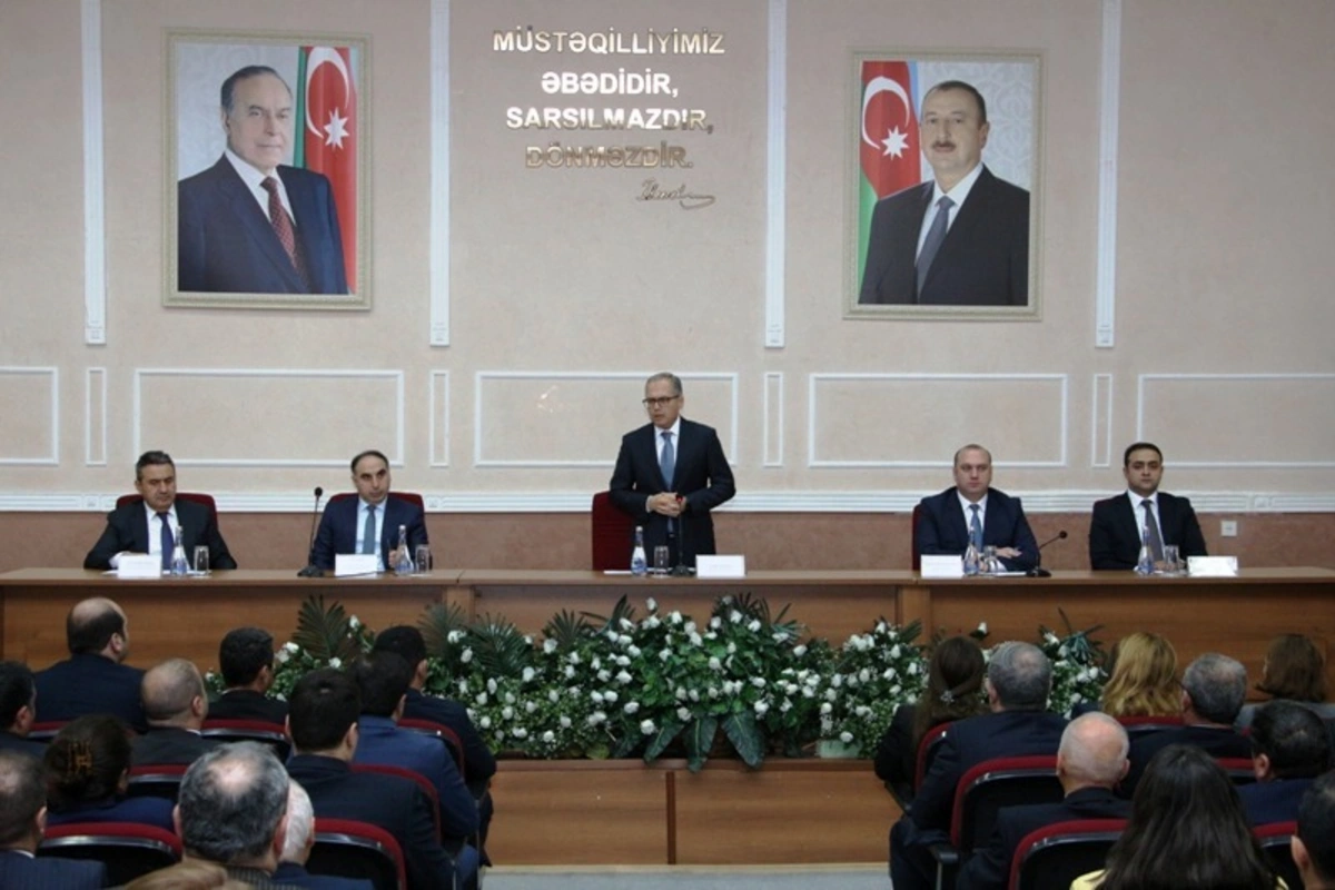 BŞİH: Qarlı havalara hazırlıqla bağlı müşavirələr başa çatıb, hər bir rayona cavabdeh şəxs təyin edib