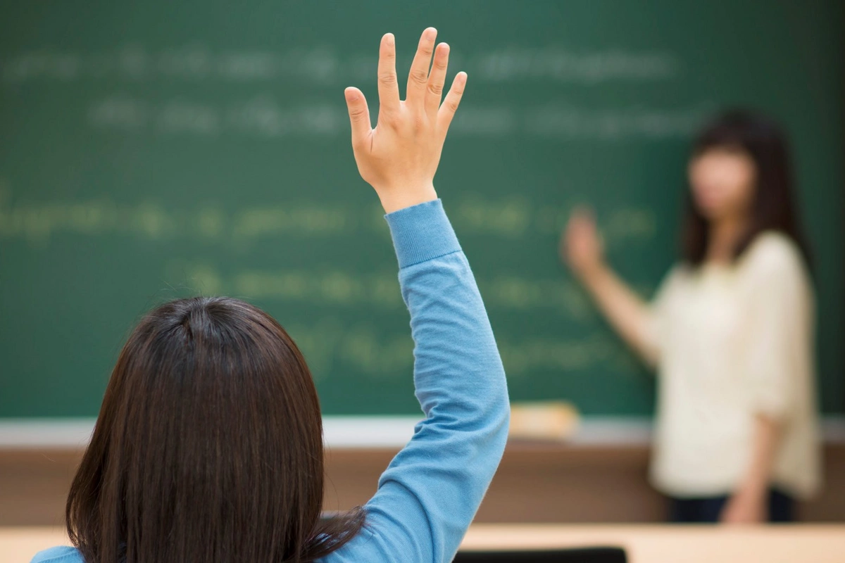 Gəncədə şagirdləri təhqir edən müəllimlə bağlı tədbir görülüb - RƏSMİ