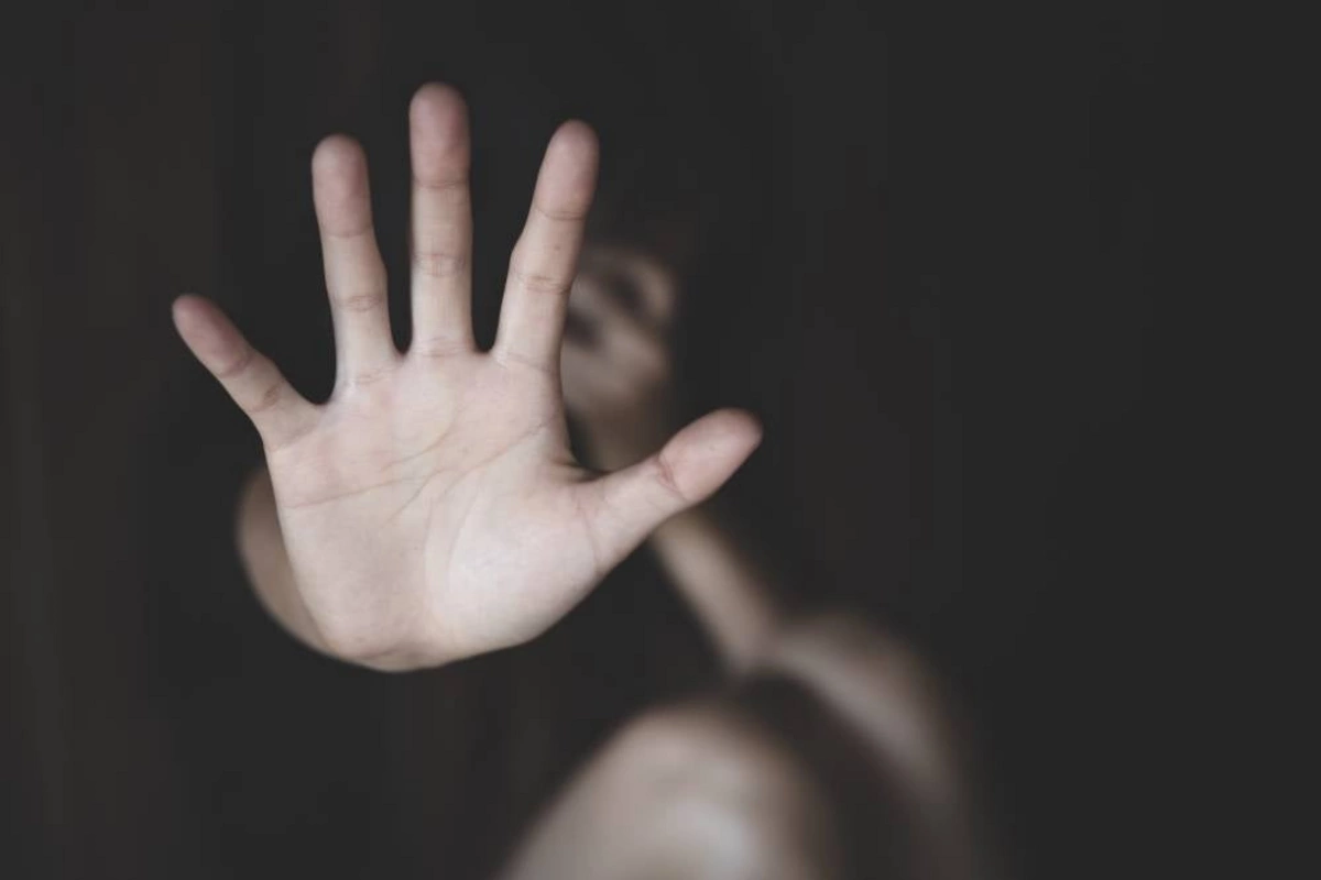 В Баку осужден юноша, вступивший в половую связь с 13-летней девочкой