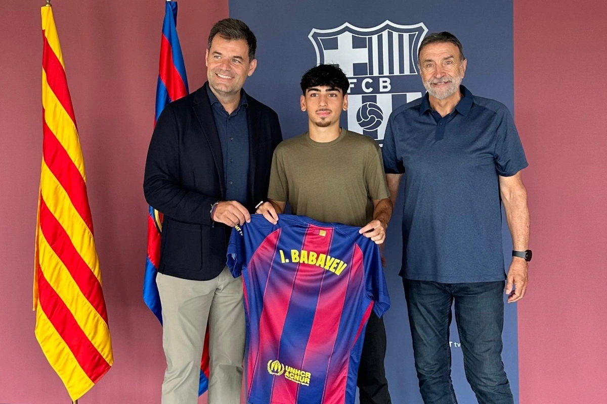 Azərbaycan futbol tarixində İLK: 17 yaşlı İbrahim Babayev Barcelonada OYNAYACAQ