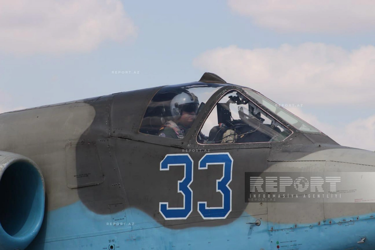 Су-25 ВВС Азербайджана выполнили полеты на учениях в Конье