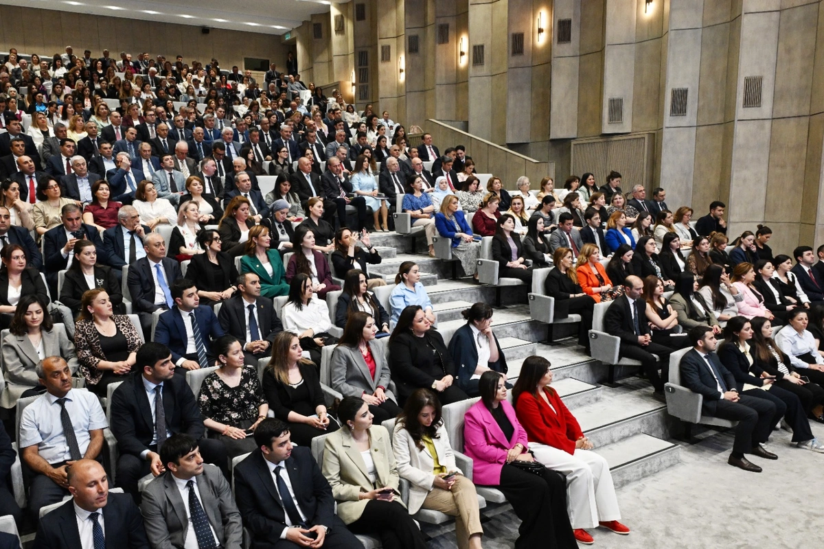 Azərbaycan Həmkarlar İttifaqları Konfederasiyasında gender məsələlərinə həsr olunan tədbir keçirilib