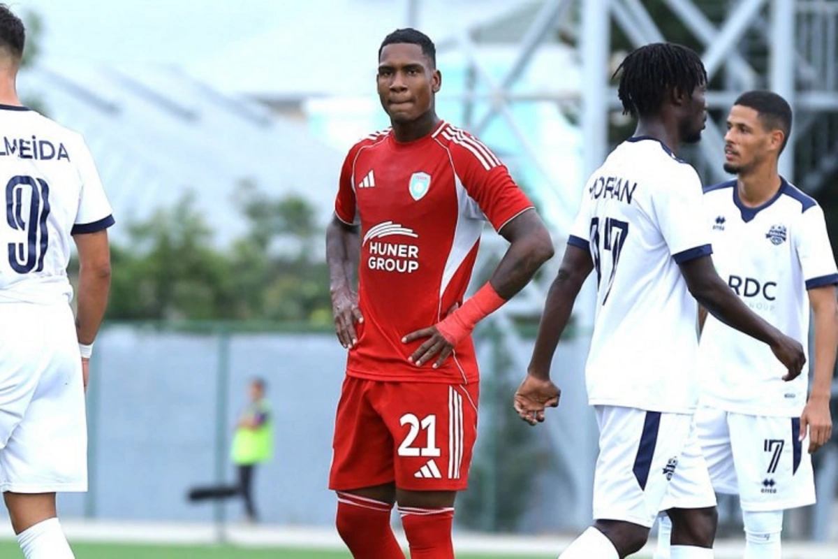 Azərbaycan klubu futbolçusunu 350 000 dollara Çinə satdı