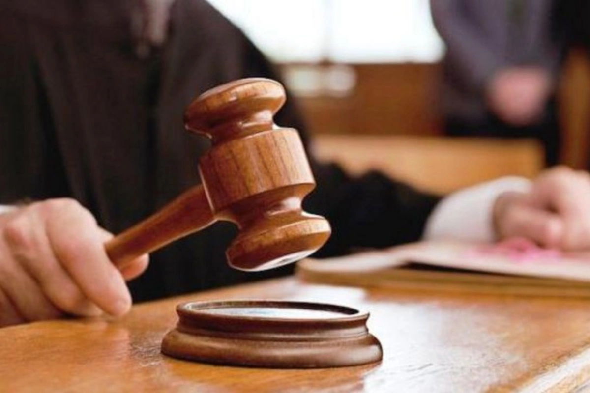 Rüşvət almaqda ittiham olunan fransız iş adamı Anass Derraz: Fərhad Əhmədovdan 200 min dollar avans almışdım Rüşvət almaqda ittiham olunan fransız iş adamı Anass Derraz: Fərhad Əhmədovdan 200 min dollar avans almışdım