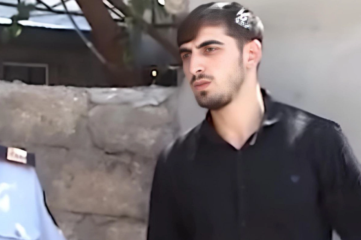 Bakıda kişi arvadına nömrəsini göstərən taksi sürücüsünü öldürüb Bakıda kişi arvadına nömrəsini göstərən taksi sürücüsünü öldürüb