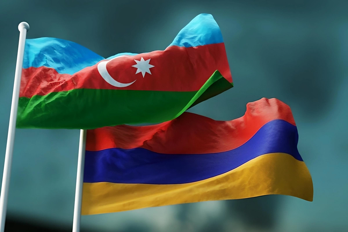 Азербайджанская делегация прибыла в Армению для участия в круглом столе Мост мира