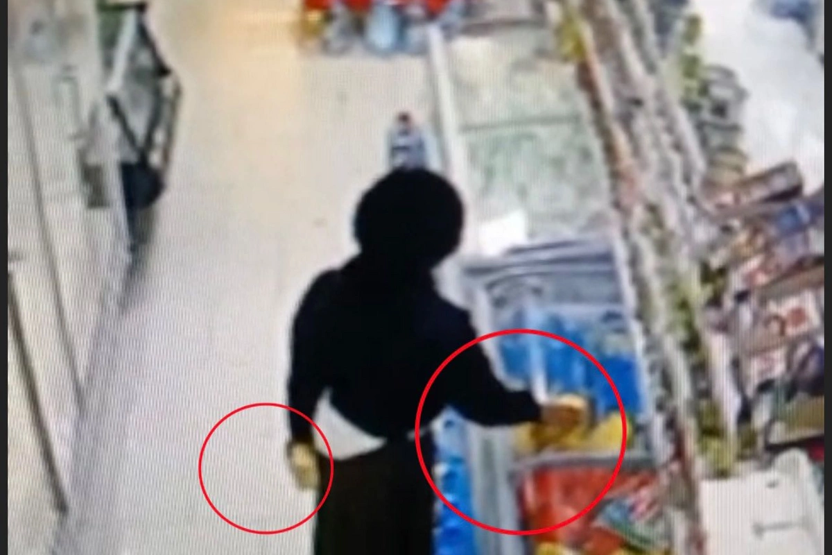 Qaraçı qadın mağazadan yağı belə oğurladı