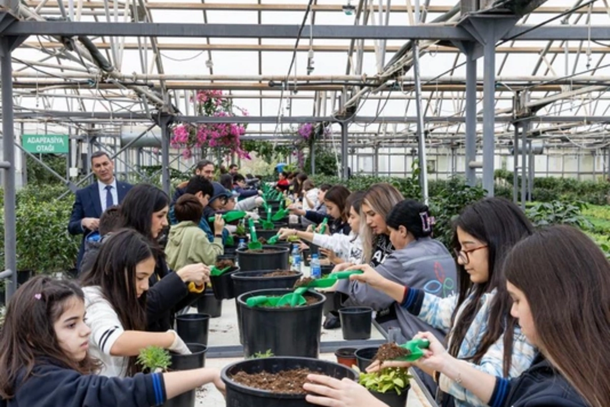 IDEA məktəblilər üçün Ekopark İnnovasiya Mərkəzinə ekskursiya təşkil edib