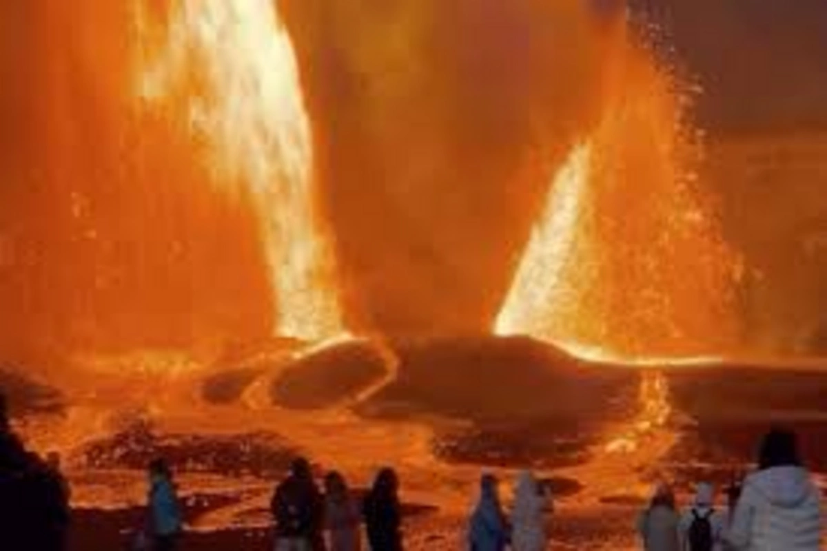 Volcano in Hawaii spewed lava to a record height