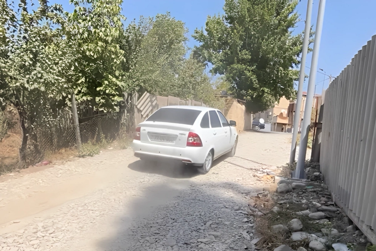 Şamaxıda yol PROBLEMİ: Görün nə gündə yaşayırıq Şamaxıda yol PROBLEMİ: Görün nə gündə yaşayırıq