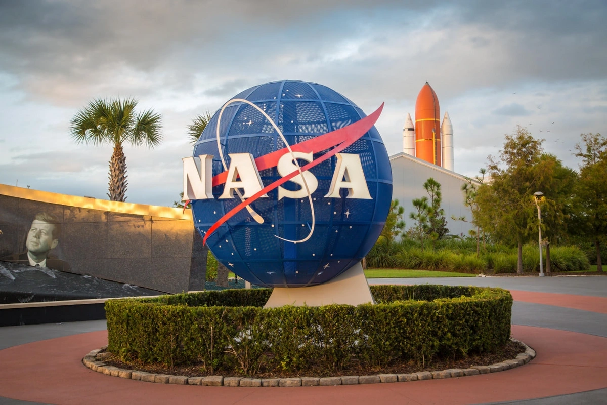 NASA named the astronauts who will travel to the Moon in 2027