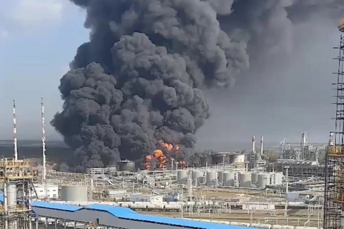 ВСУ ударили по двум нефтяным объектам в России