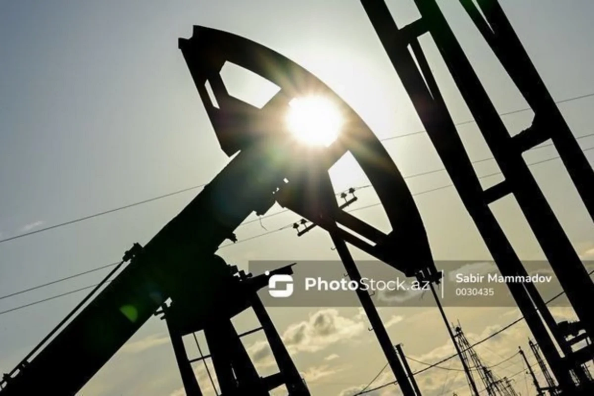 Brent markalı neftin qiyməti 90 dolları ötüb