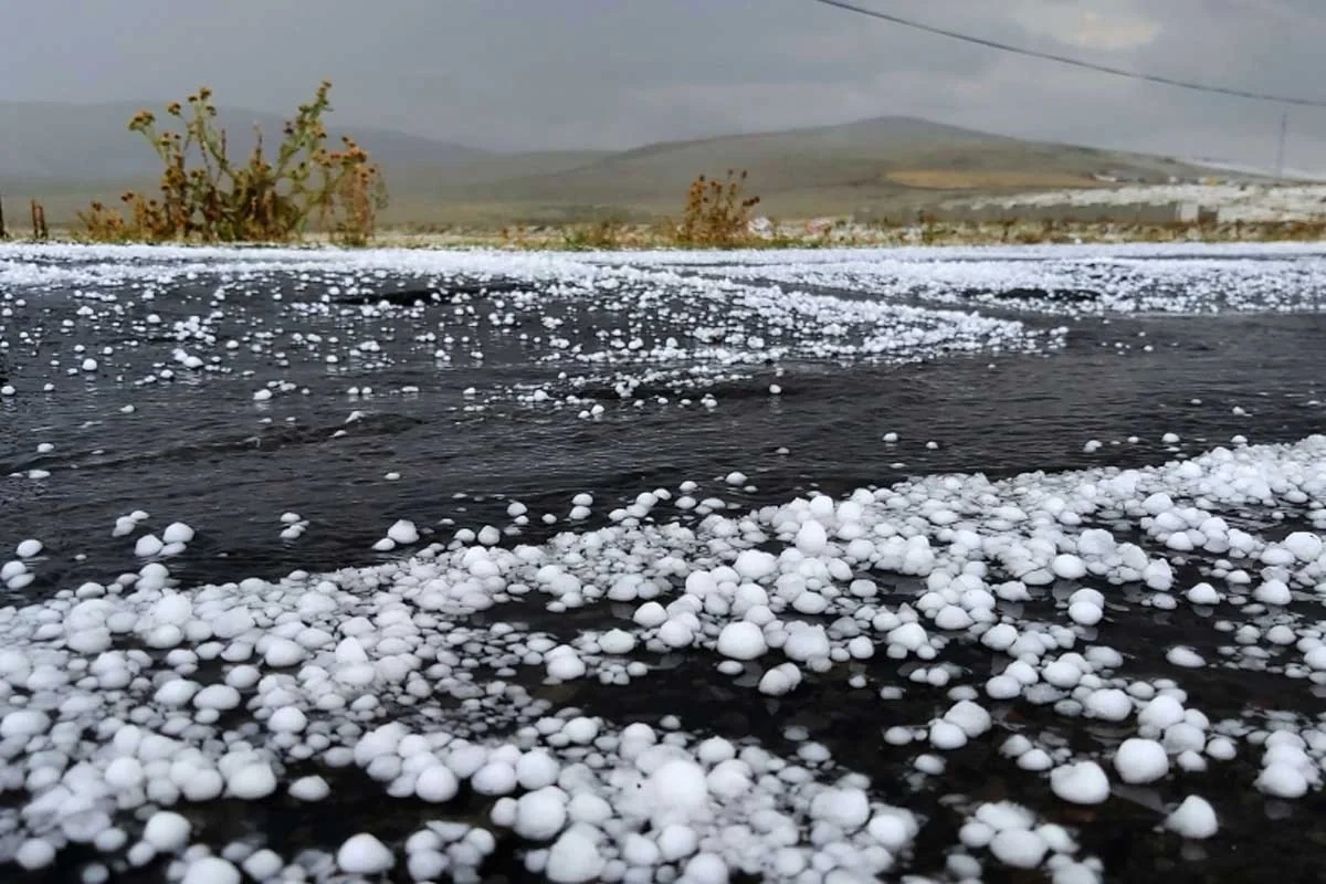 Bəzi rayonlara dolu düşəcək, sulu qar yağacaq