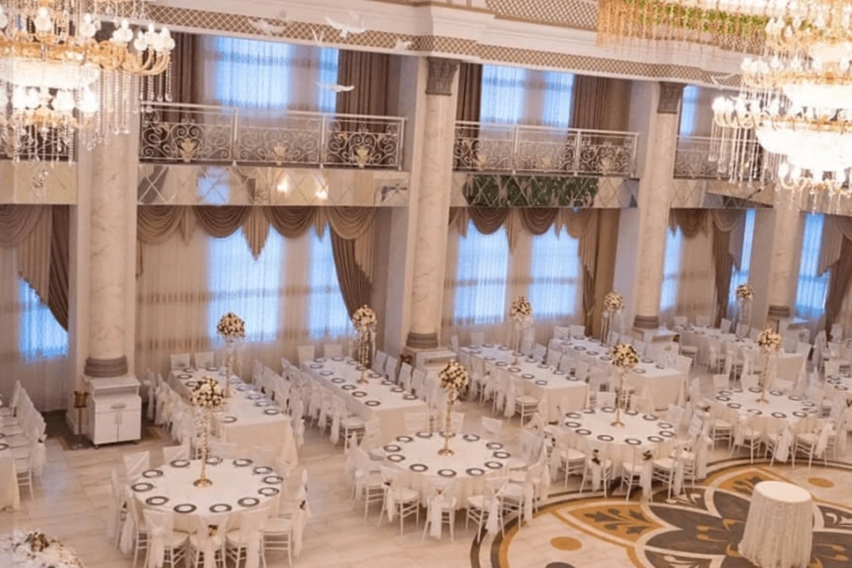 Трагедия на свадьбе в Зардабе: гость скончался во время танца