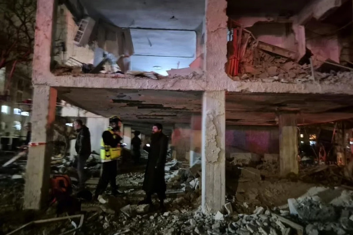 İsrailin Arad şəhərinə endirilən raket zərbəsində yaralananların sayı 88-ə çatıb - YENİLƏNİB