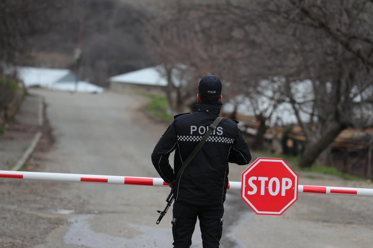 Ağdamda polis əməkdaşı minaya düşərək xəsarət alıb Ağdamda polis əməkdaşı minaya düşərək xəsarət alıb