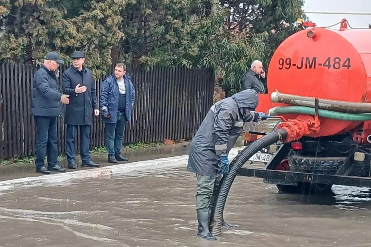 Bakıda iki icra başçısı subasma baş verən əraziyə gəliblər