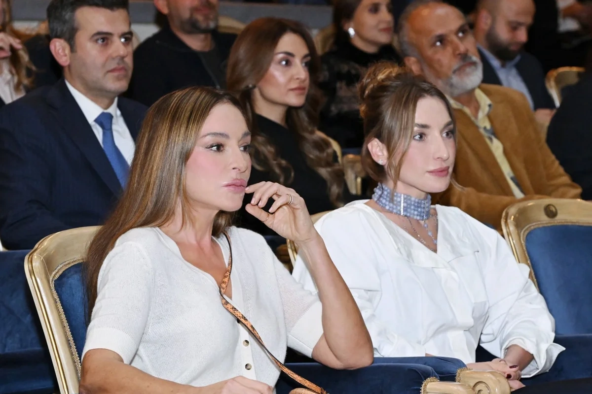 Mehriban Əliyeva Qağayı tamaşasının təqdimatında iştirak edib