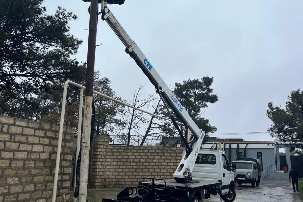 Azərişıq: Güclü külək və yağışın yaratdığı qəzalar aradan qaldırılır