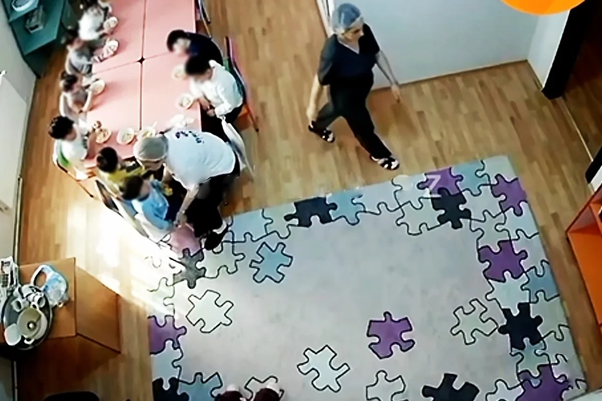 Brain Academydə fiziki şiddət: Autizmli 2 yaşlı uşaq döyüldü
