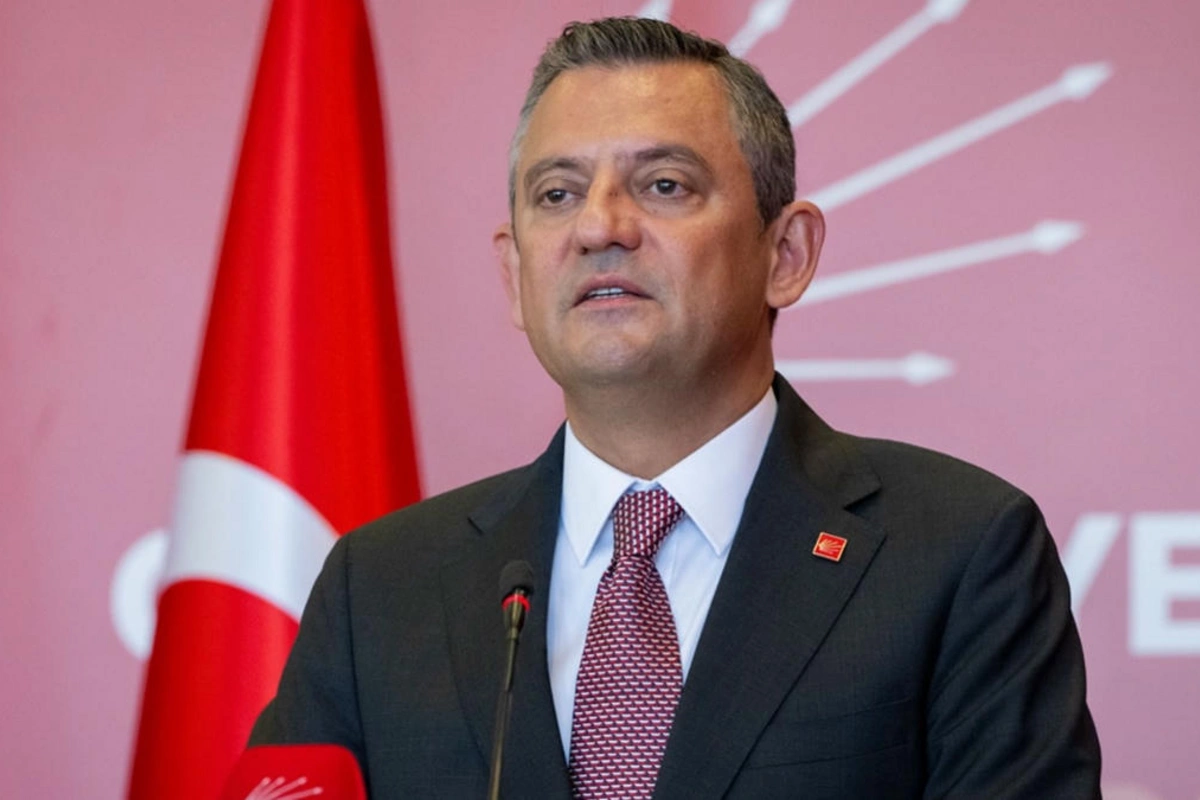 Özgür Özel CHP Qrup sədri seçilib