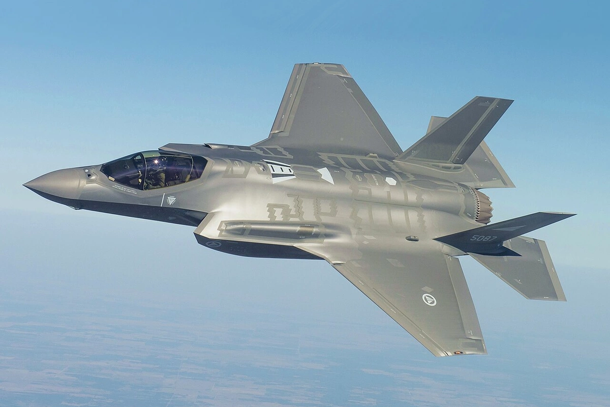 İran ABŞ-nin F-35 təyyarəsini vurduğunu iddia edir