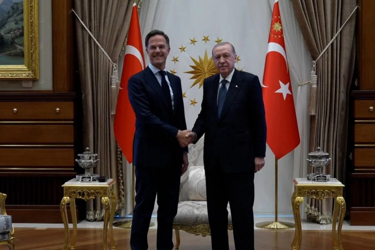 Ərdoğan NATO-nun baş katibi Mark Rütte ilə görüşüb