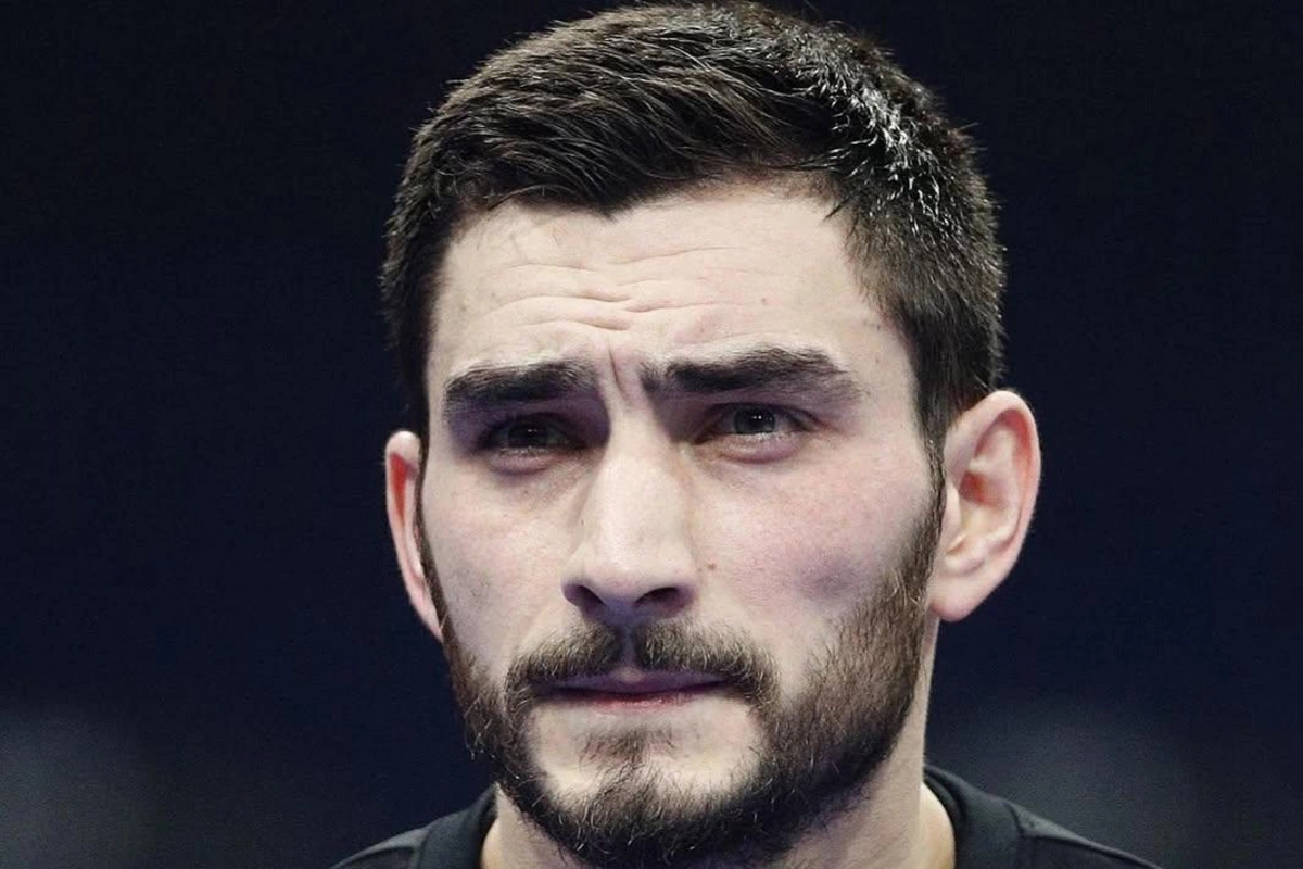 Rövşən Hüseynlidən möhtəşəm zərbə - Qapıdan qapıya qol vurdu