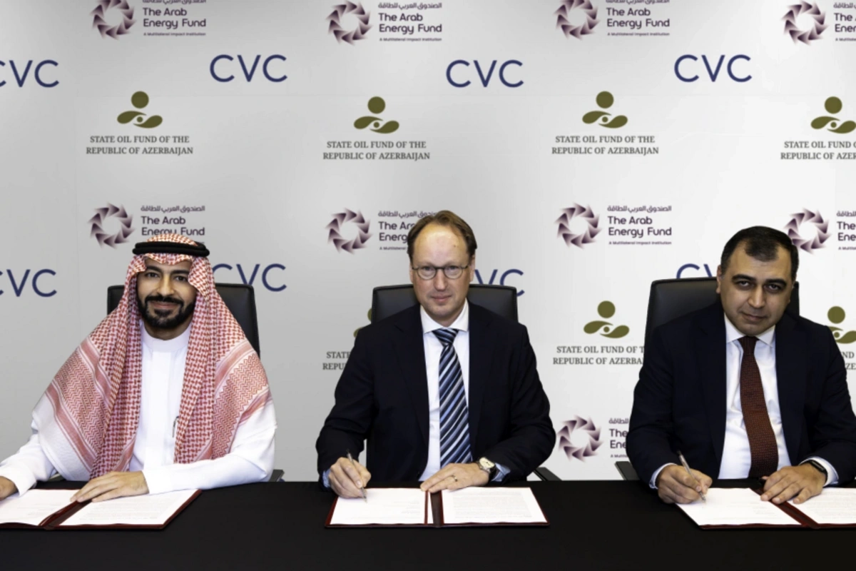 Dövlət Neft Fondu BƏƏ şirkətinə bir milyard dollar həcmində investisiya yatırıb