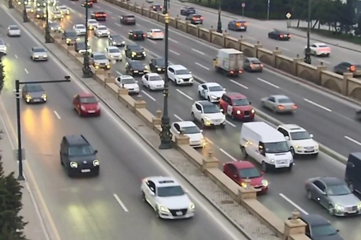 Paytaxtda sıxlıq olan küçələr var