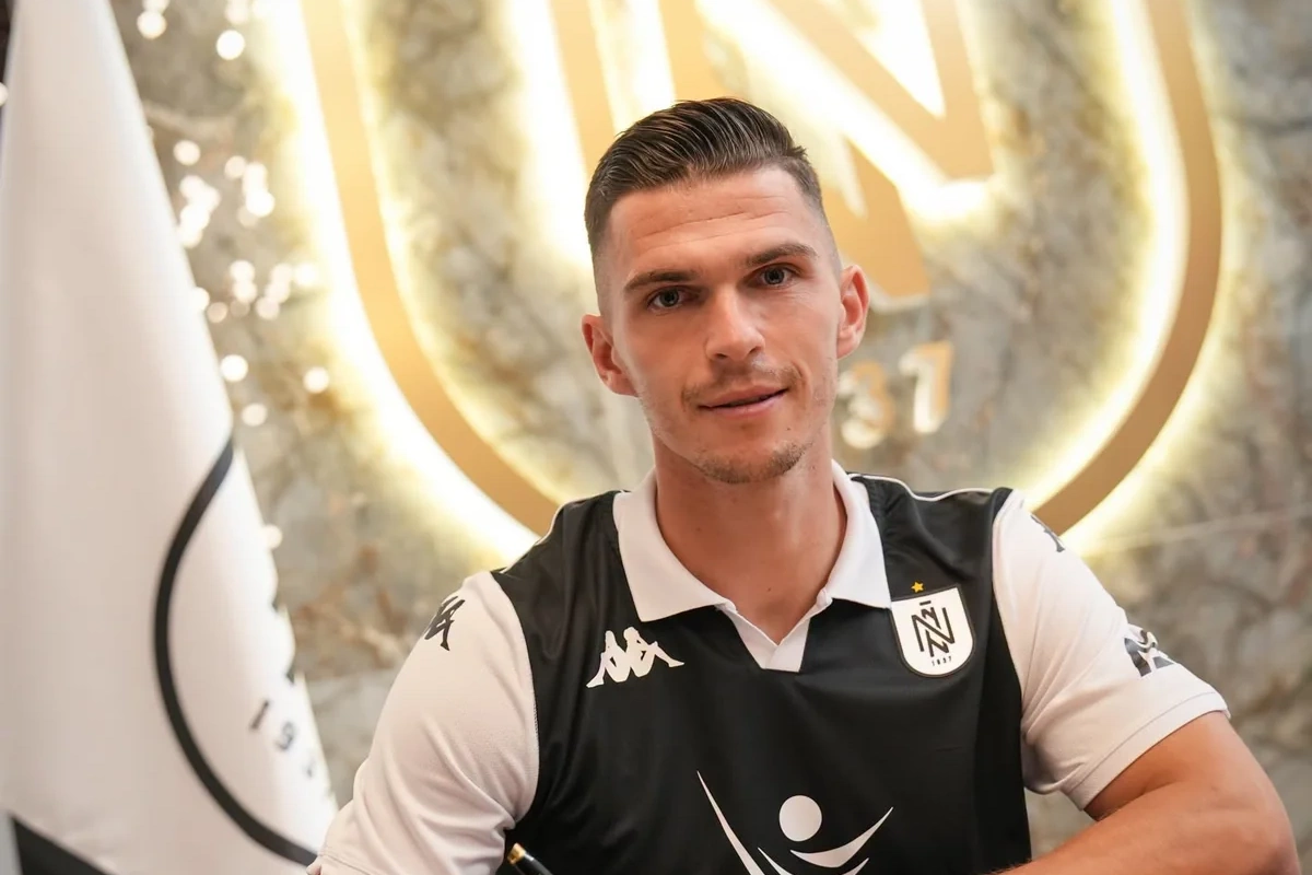 Neftçi slovakiyalı hücumçunu transfer edib