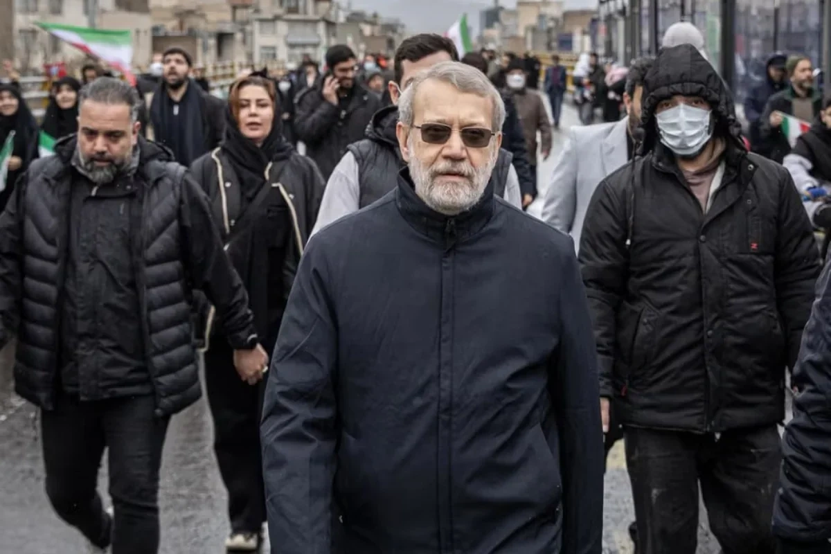 How will the situation change after the death of Ali Larijani?