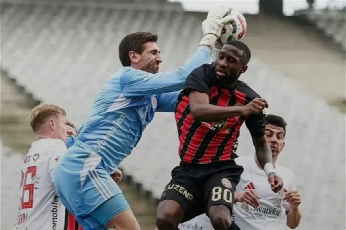 Qarabağ Türkiyə klubunda çıxış edən hücumçu ilə maraqlanır