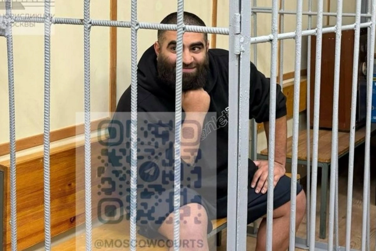 Блогера Арсена Маркаряна арестовали Блогера Арсена Маркаряна арестовали