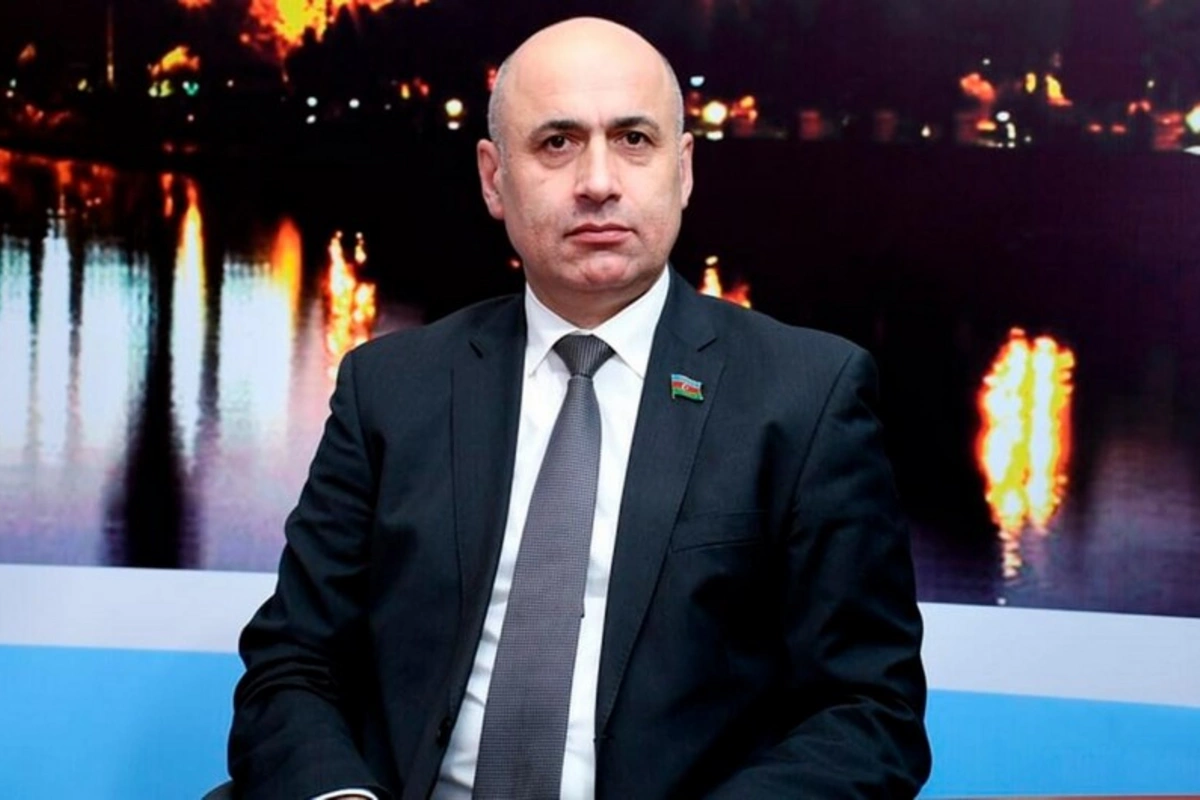 Azər Badamovun Moskva hava limanında saxlanılması iki ölkə arasında münasibətlərə zərbə vurur