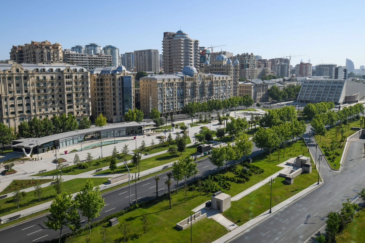 В Азербайджане предложено сделать воскресенье рабочим днем для ряда учреждений