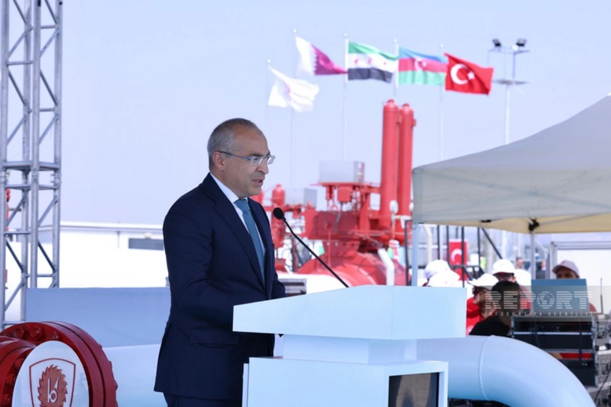 Mikayıl Cabbarov: Azərbaycan Cənubi Qafqaz ilə Yaxın Şərq arasında yeni enerji körpüsünün əsasını qoyur Mikayıl Cabbarov: Azərbaycan Cənubi Qafqaz ilə Yaxın Şərq arasında yeni enerji körpüsünün əsasını qoyur