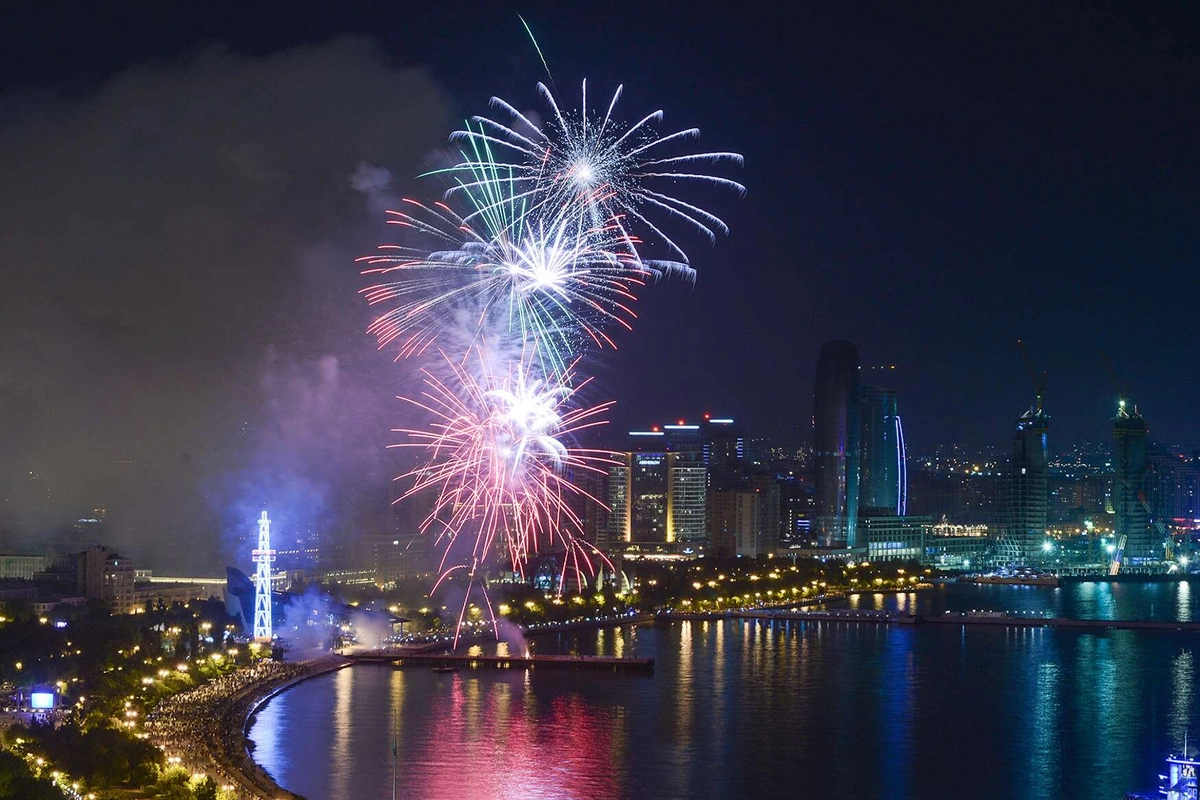 Yeni ilin ilk xəbəri