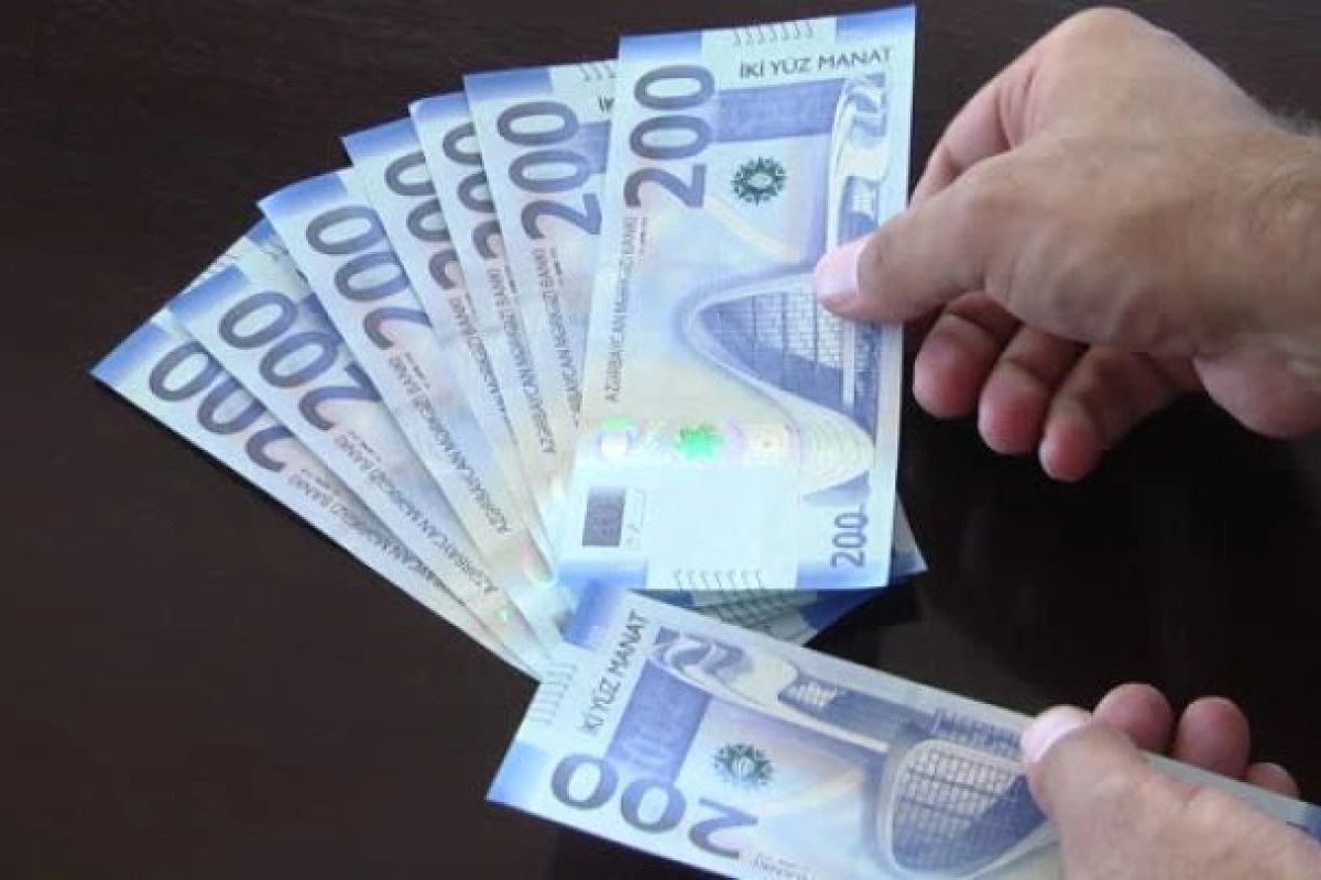 Директор школы в Джалилабаде осужден за присвоение 26 000 манатов